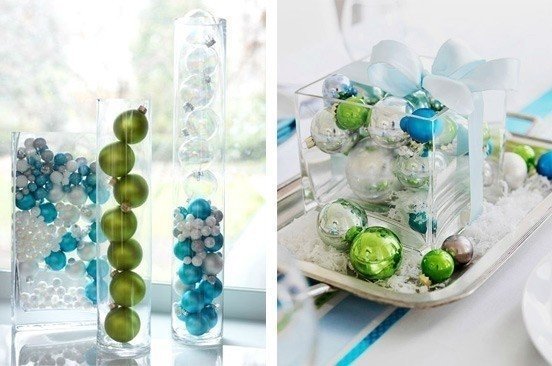 Стеклянные вазы с новогодними шарами