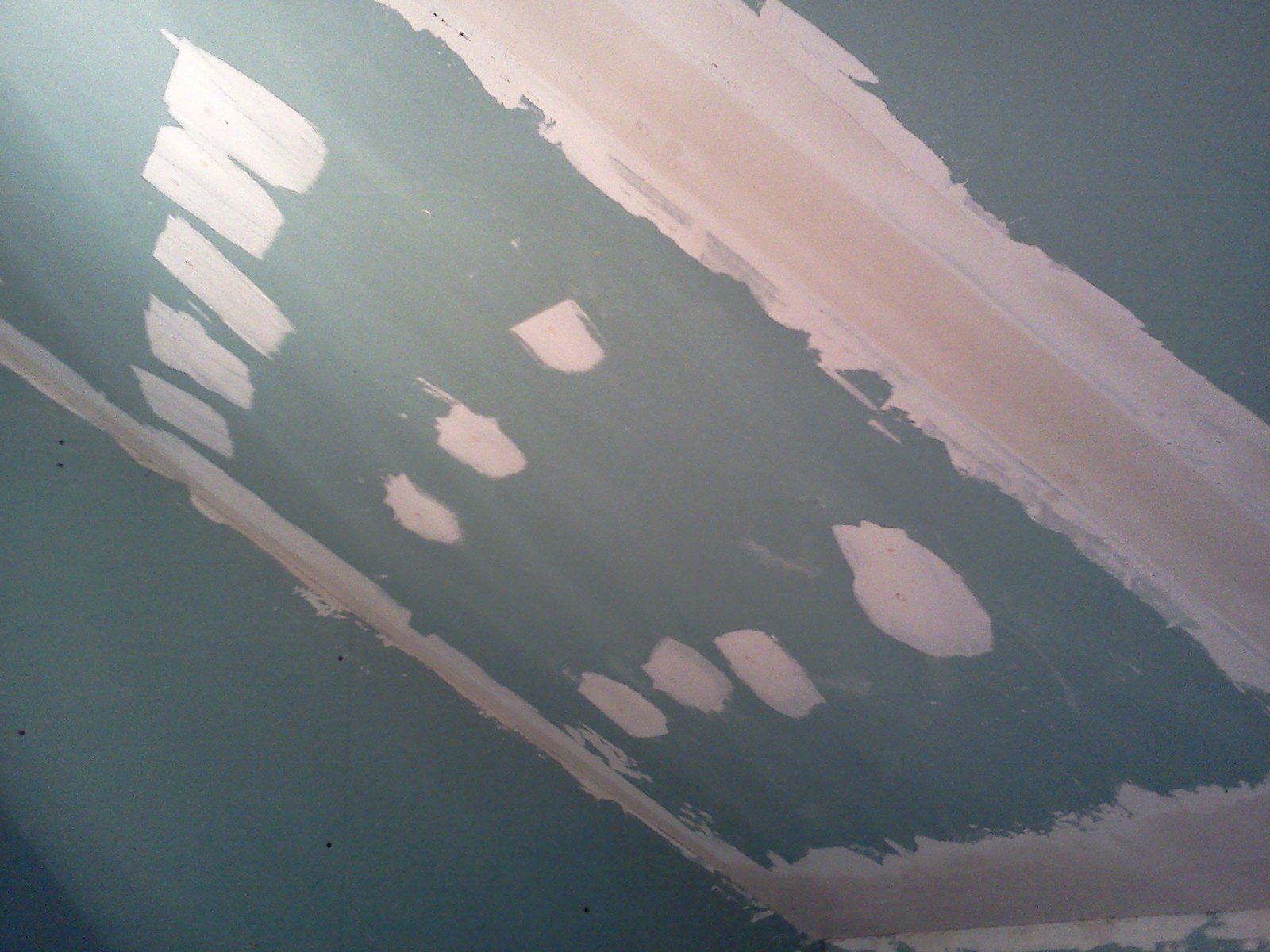 Шпаклёвка потолка из гипсокартона под покраску
