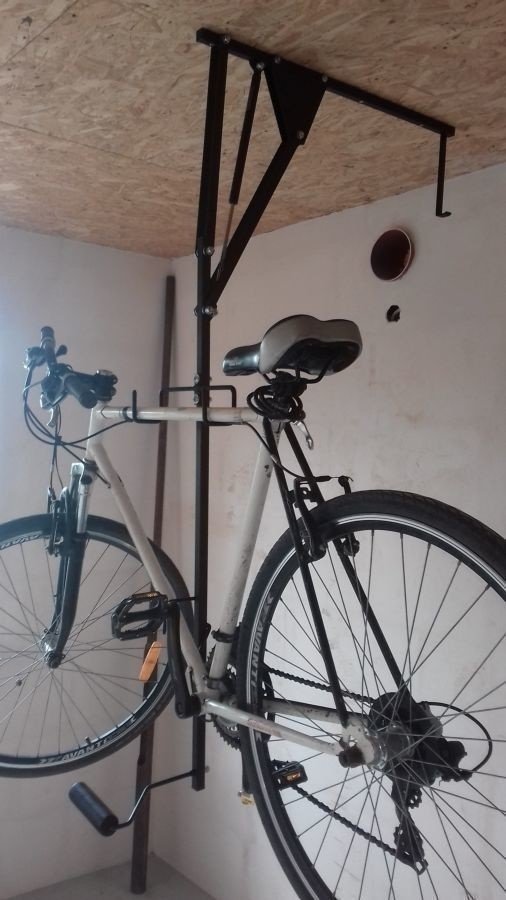 Держатель для велосипеда на стену