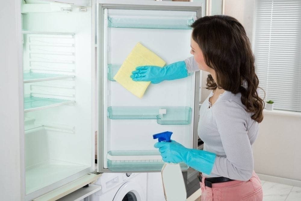 Чем отмыть холодильник от желтизны внутри и снаружи