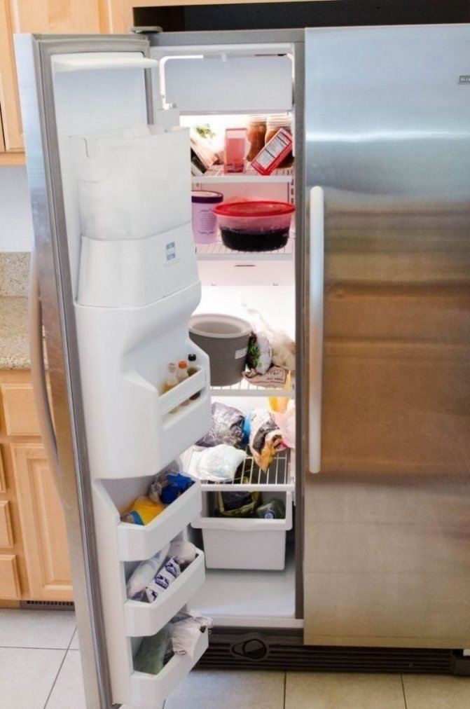 Двухкамерный холодильник
