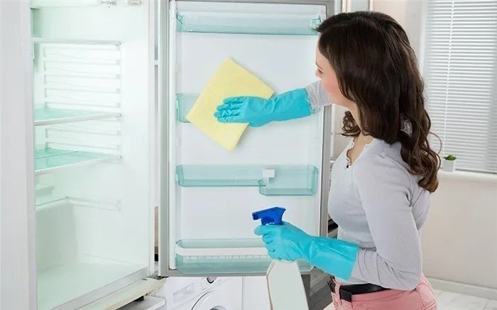 Помыть холодильник снаружи белизной