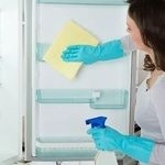 Чем мыть холодильник внутри и снаружи
