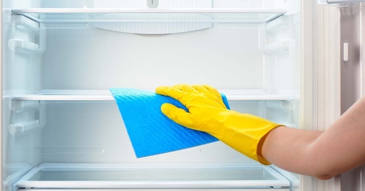 Средство для мытья холодильника