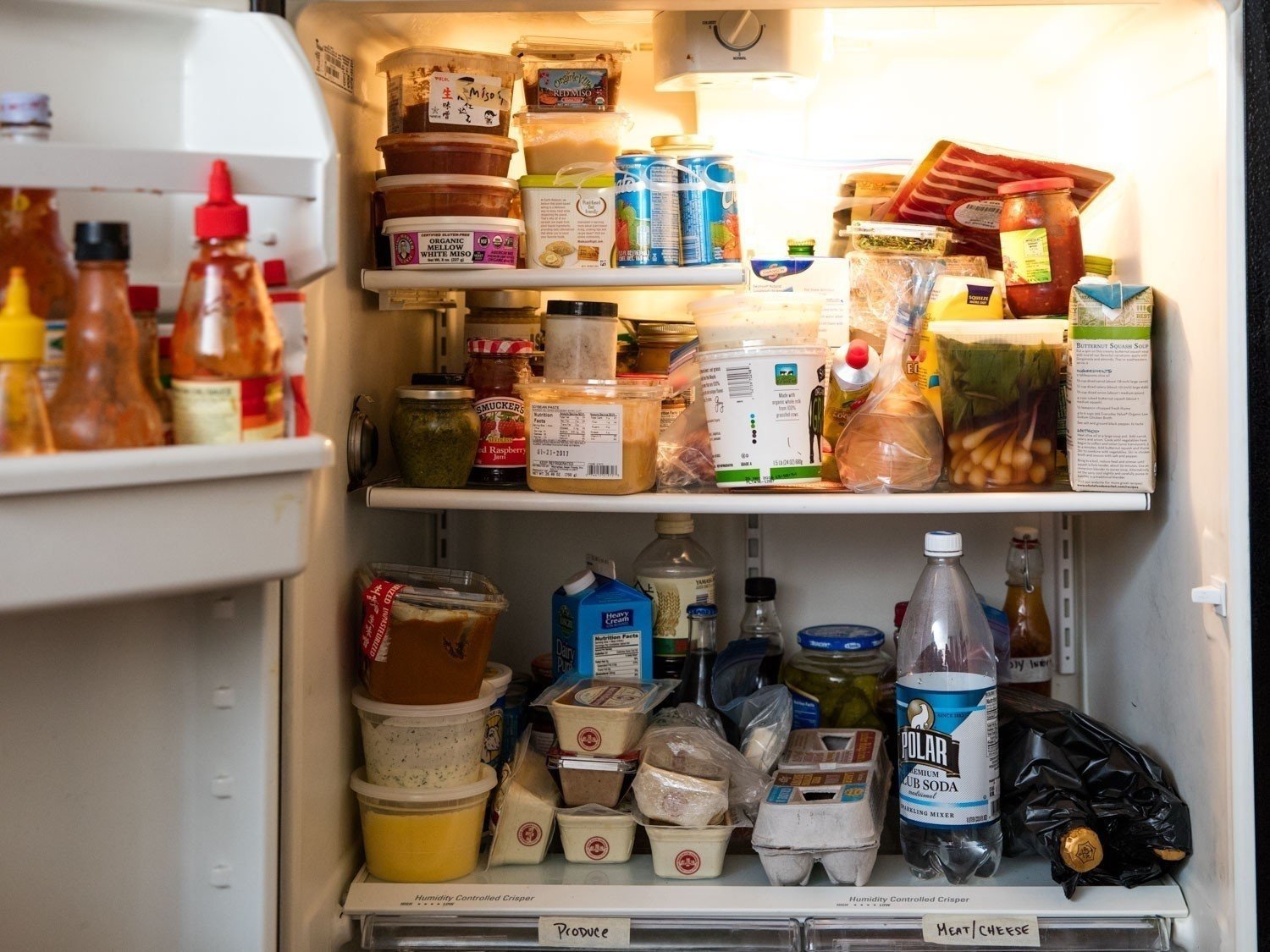 Набор продуктов в холодильнике