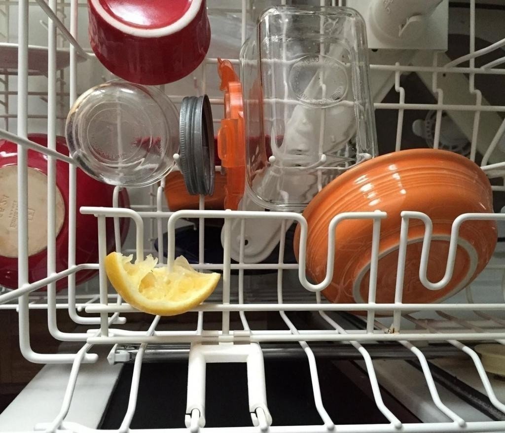 Пластиковая посуда для посудомоечной машины