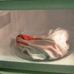 Как отстирать кухонные полотенца в микроволновке