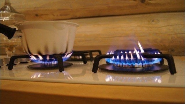 Почему коптит газовая плита – причины и методы устранения неисправности