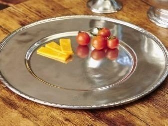 Сервировочная тарелка из олова