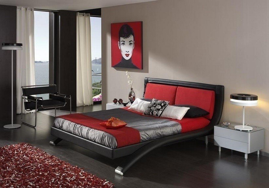 Красный интерьер кровать фон