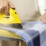 Как убрать блеск или следы от утюга на одежде