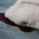 Как вывести пятно от крови на джинсах